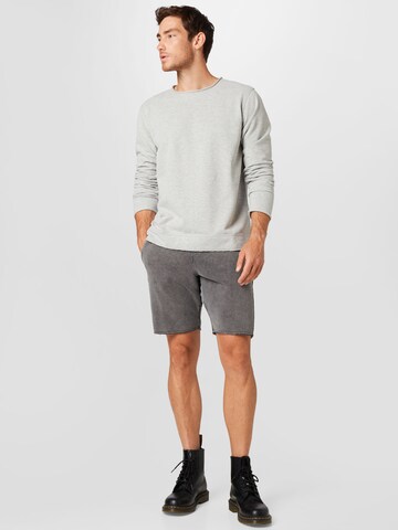 JuviaSweater majica - siva boja