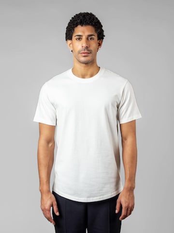 UNORGANIZED BRAND Shirt 'BASIC RUNDER SAUM T25' in Wit