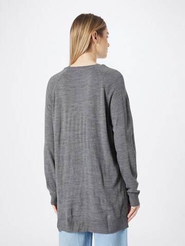 Trendyol - Pullover em cinzento