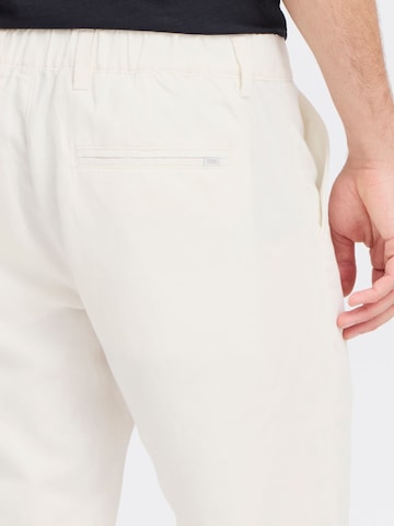 Regular Pantalon 'CFPANDRUP' Casual Friday en blanc