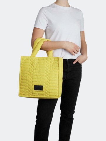 MARKBERG Handtasche 'Vika' in Gelb
