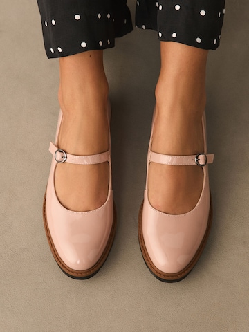 Ballerina con cinturino di Next in beige