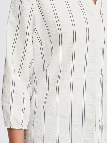 ICHI - Blusa 'IXOLLIE' en blanco