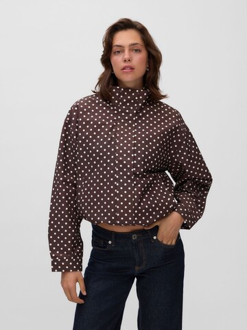 VERO MODA Tussenjas 'VMLaura' in Bruin: voorkant