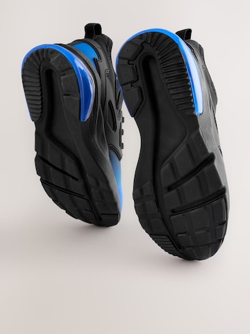 Next Sneaker i svart
