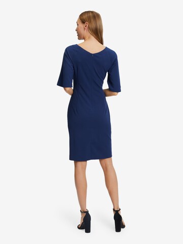 Robe de cocktail Vera Mont en bleu