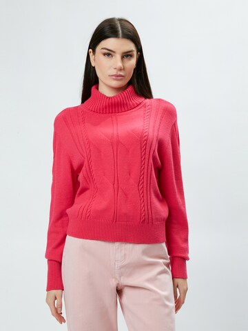 Influencer Sweter w kolorze różowy: przód