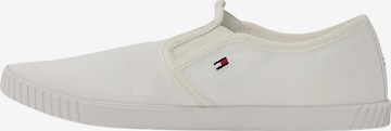 balta TOMMY HILFIGER Batai be raištelių: priekis