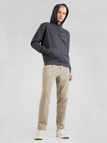 TOMMY HILFIGER - Regular Fit Sweatshirt em cinzento