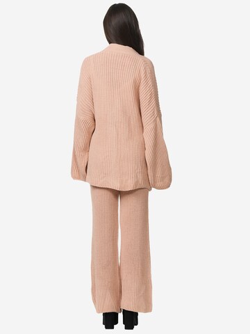 Elara Hausanzug in Beige