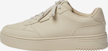 Pull&Bear Låg sneaker i vit