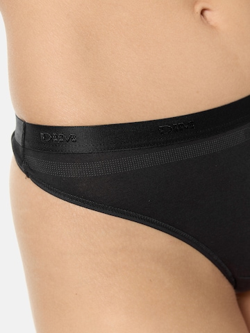 DIM Thong 'Les Pockets' in Black