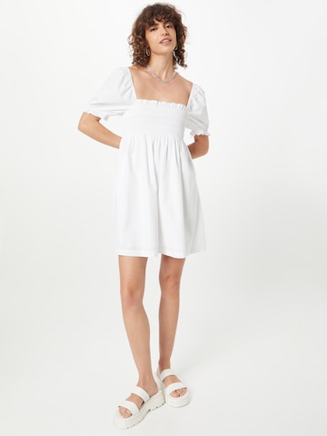 Robe Abercrombie & Fitch en blanc