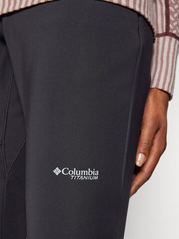 COLUMBIA Normální Sportovní kalhoty 'Vast Canyon' – černá