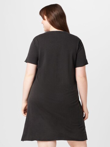 ONLY Curve - Vestido en negro