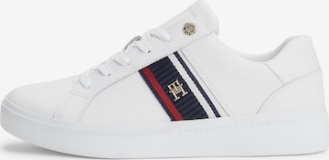 TOMMY HILFIGER Σνίκερ χαμηλό σε λευκό: μπροστά