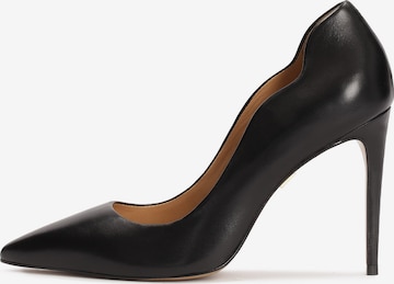 Kazar Pumps in Black: front