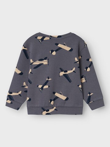 NAME IT Sweatshirt in Grau