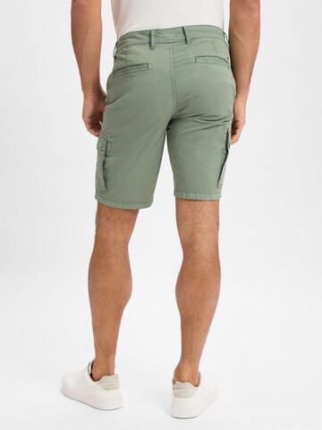 BRAX Regular Shorts 'Brazil' in Grün