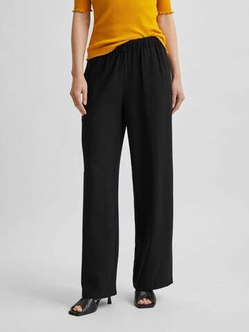 SELECTED FEMME Loose fit Trousers 'Tinni' in Black: front