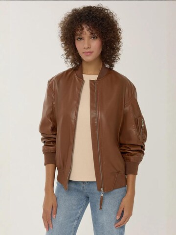 Hiccup - Casaco meia-estação em castanho