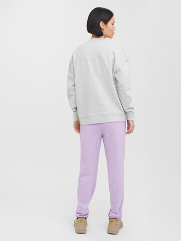 VERO MODA Sweatshirt 'Tori' in Grijs