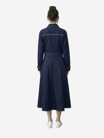 Completo pantalone di Bianco Lucci in blu