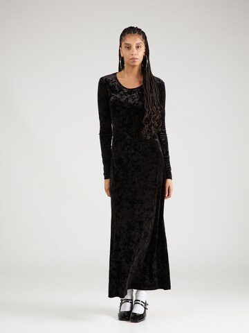 Robe Monki en noir : devant