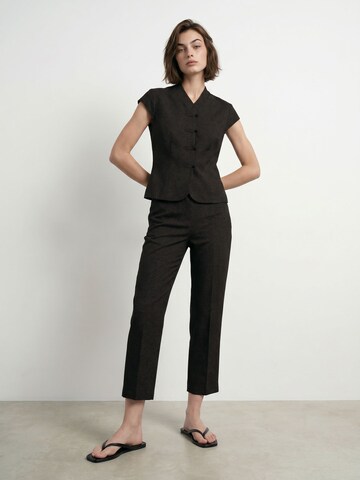 HYPEDROP - Blusa 'Elvira' en negro