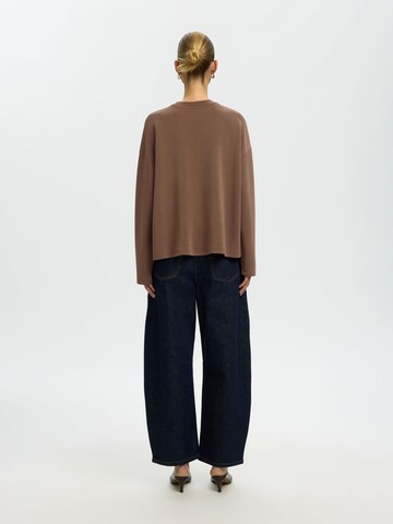 Maglietta di SELECTED in marrone