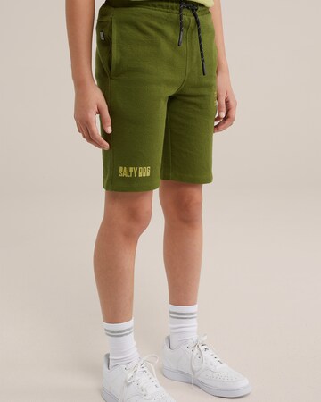 WE Fashion Regular Shorts in Grün