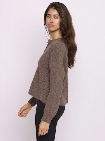 Lilavie Strickjacke ' Lorii ' in Braun