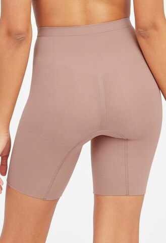 SPANX Spodnie modelujące 'Power' w kolorze beżowy