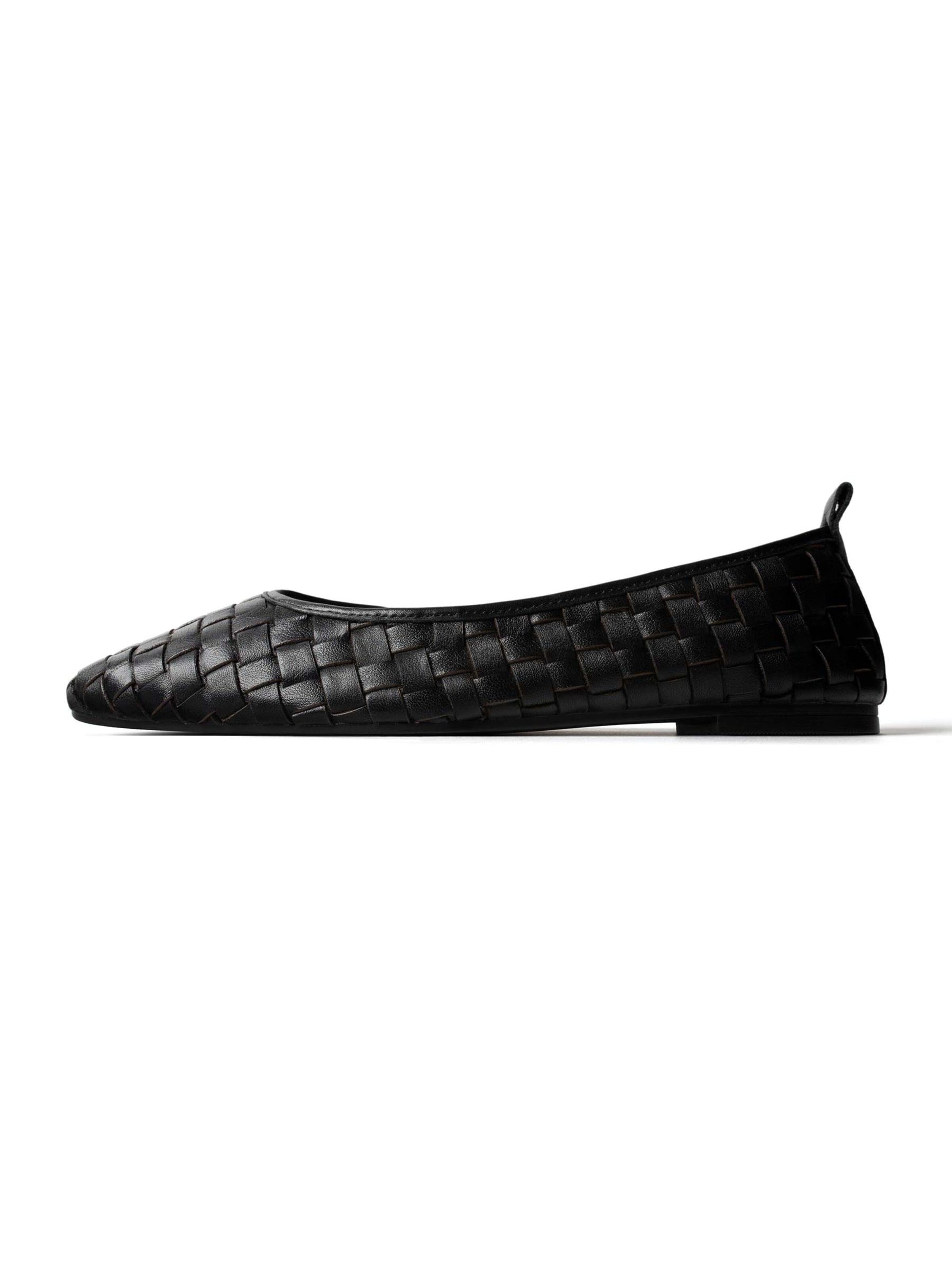 L37 HANDMADE SHOES - Sapato Slip-on 'HEARTBEATS ON THE SHORE' em preto: frente