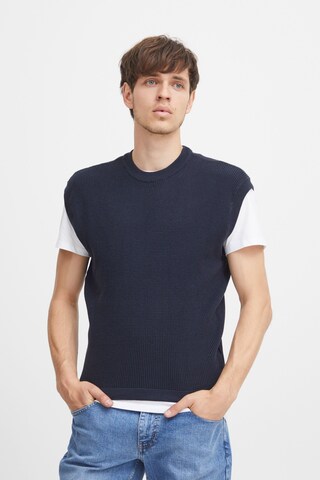 Casual Friday Slipover in Blue: front