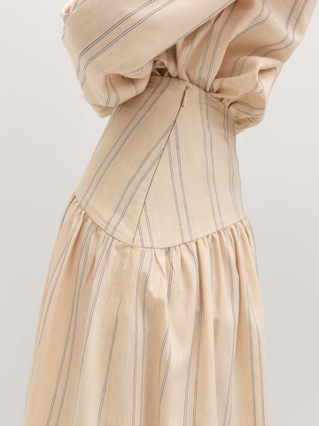 Marks & Spencer Rock in Beige