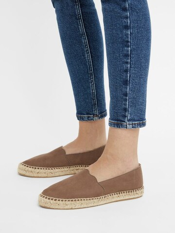 Bianco Espadrilles 'Dorris' in Brown