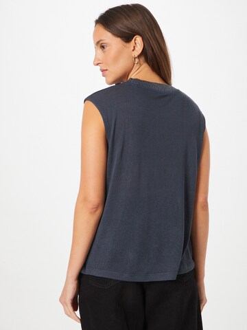 Top 'Avis' di Pepe Jeans in grigio