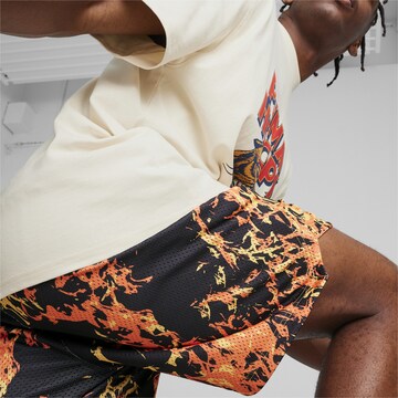 PUMA Loosefit Sportshorts 'Straight Flames' in Schwarz