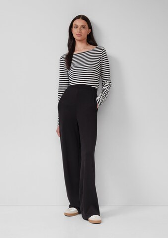 s.Oliver Wide leg Trousers in Black: front