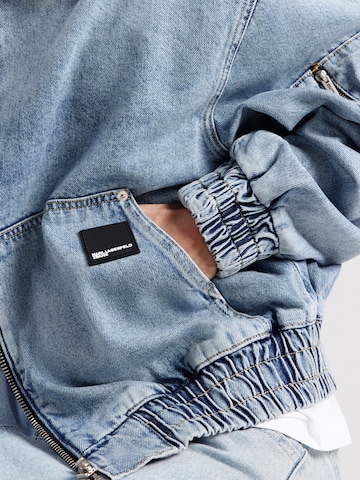 KARL LAGERFELD JEANS Демисезонная куртка в Синий