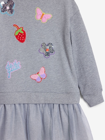 Rochie de la Desigual pe gri