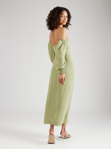 MYLAVIE Φόρεμα σε πράσινο
