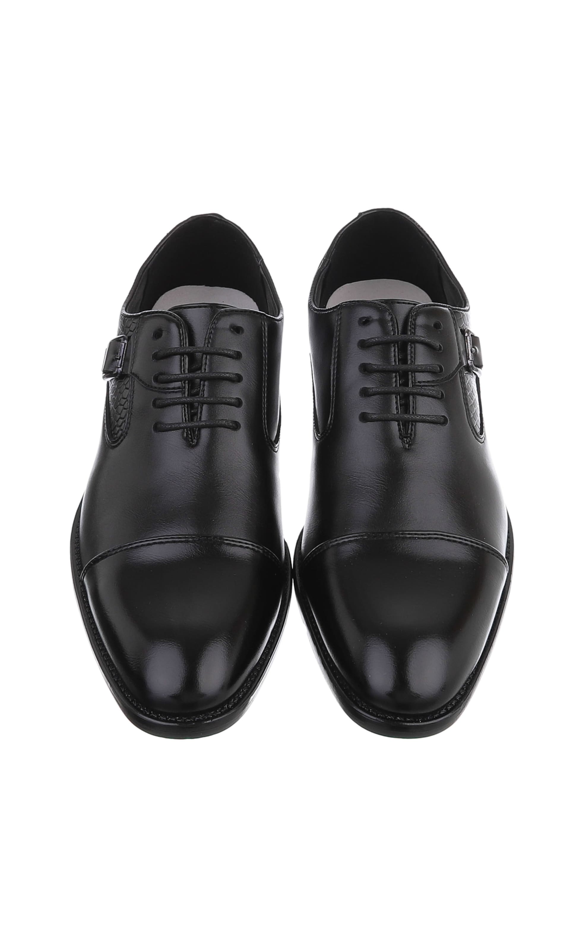 CoolWalk Lace-Up Shoes in Black
