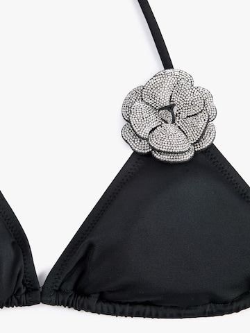 Koton Triangel Bikinitop in Zwart