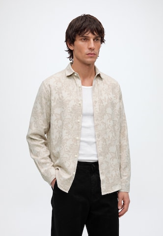 Coupe regular Chemise Lindbergh en beige