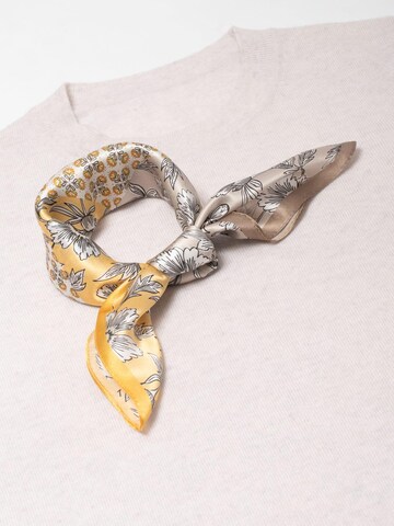 MayTree Scarf 'Seidentuch Blumen Quartett' in Yellow