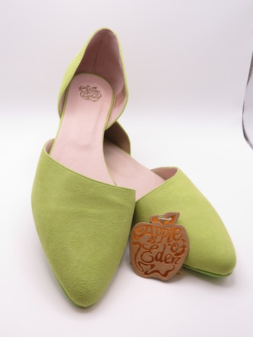 Apple of Eden - Bailarina 'Blondie' en verde