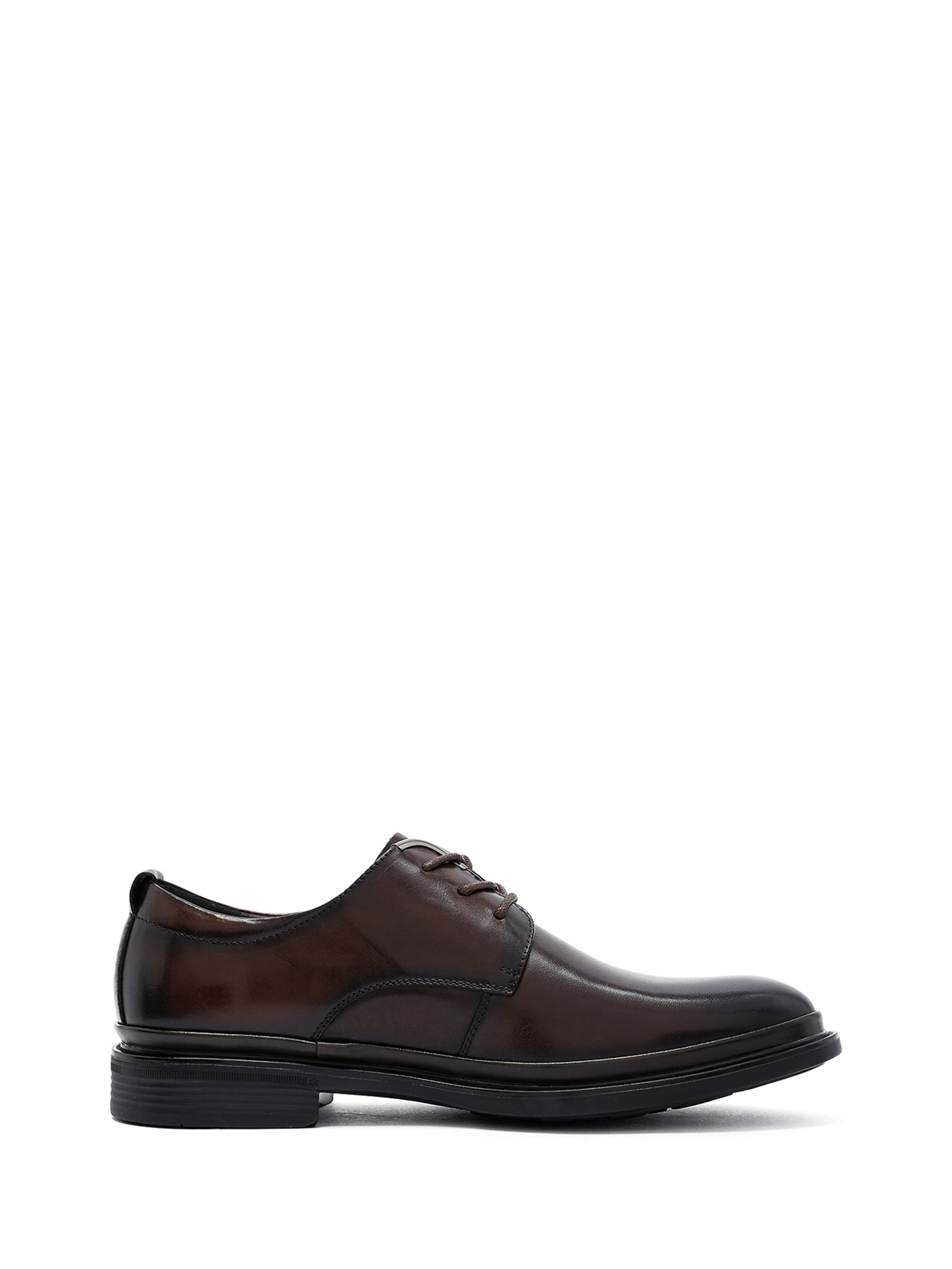 Scarpa stringata 'Derby' di Derimod in marrone