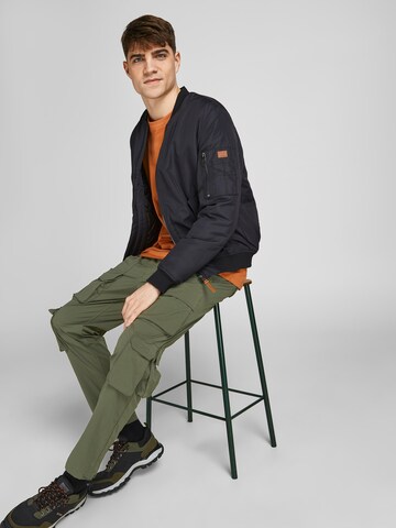 JACK & JONES Tapered Cargo Pants in Green